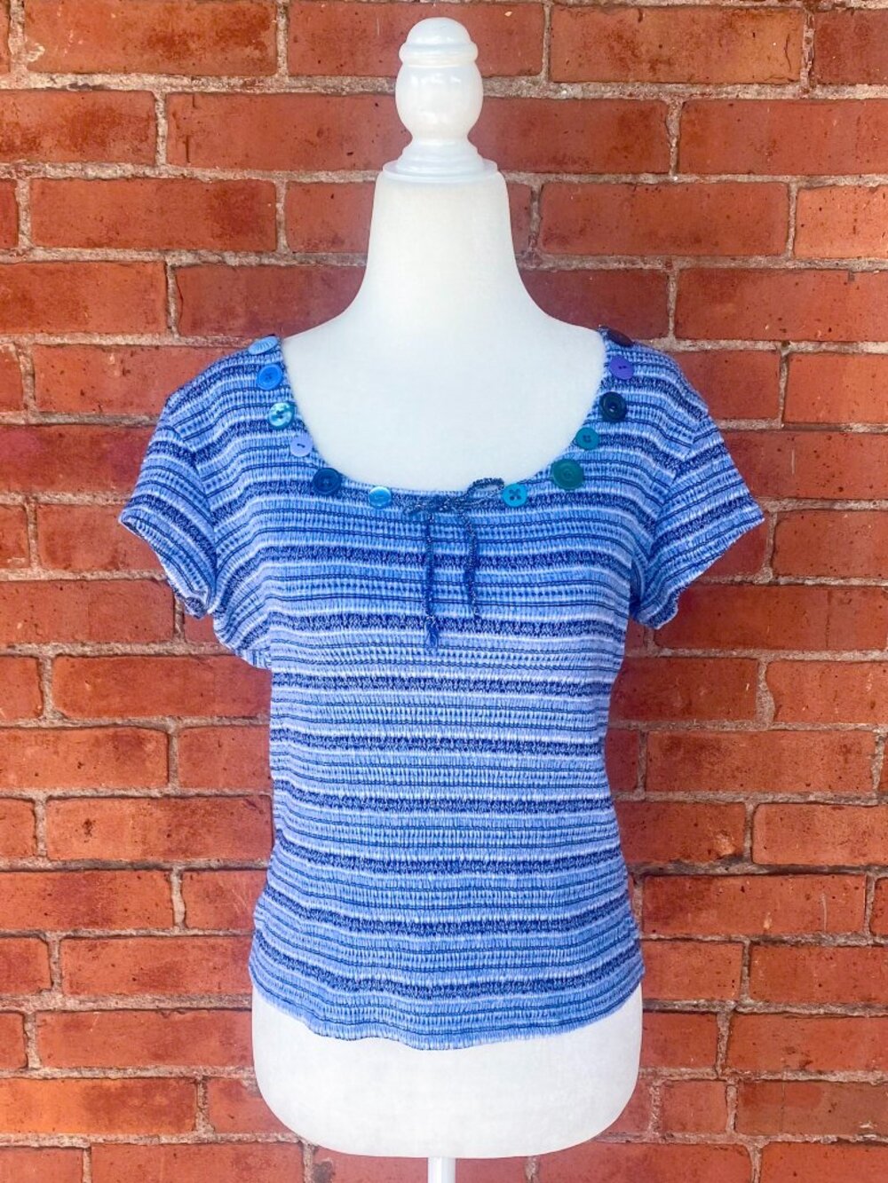 vintage button collar tee